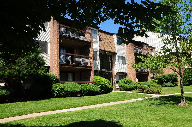 Edison Glen Exterior