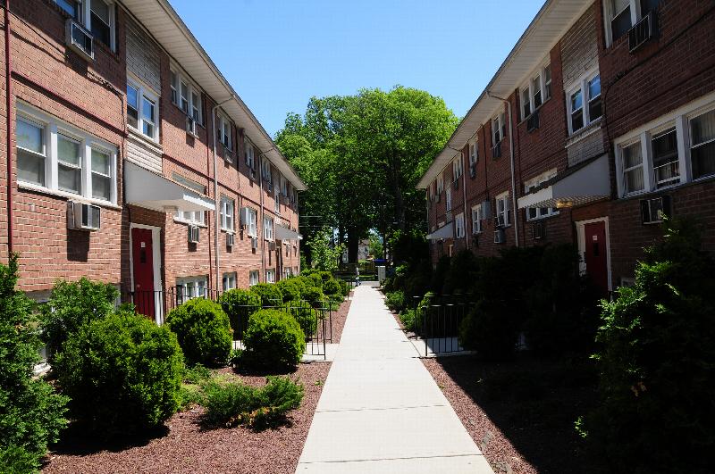 Kings Manor Exterior