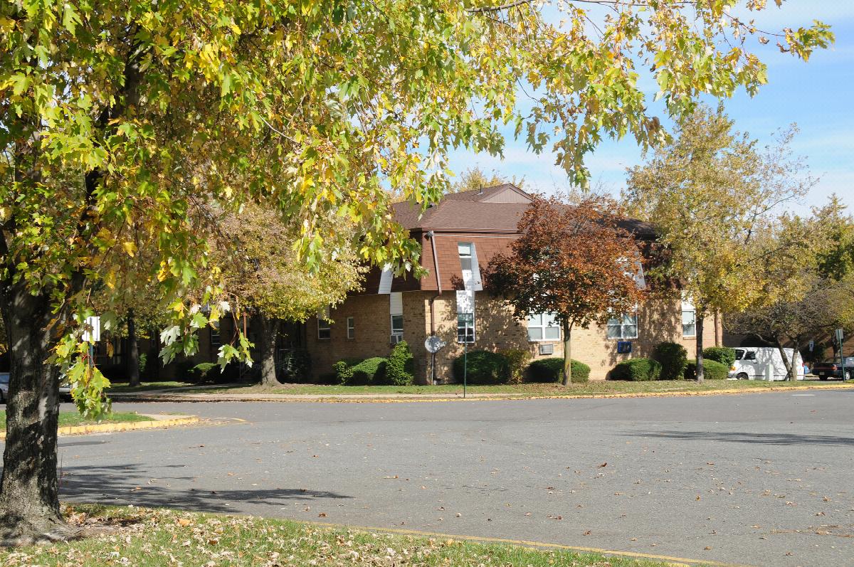 Florida Grove Manor Woodbridge NJ Apartments for Rent